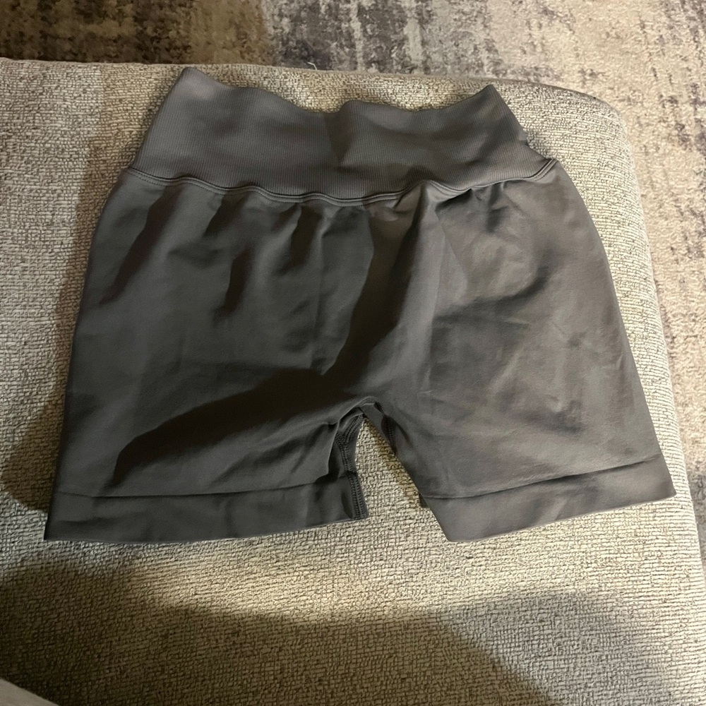 SHEIN: Gray Bike Shorts with Elastic Waistband | Size: M